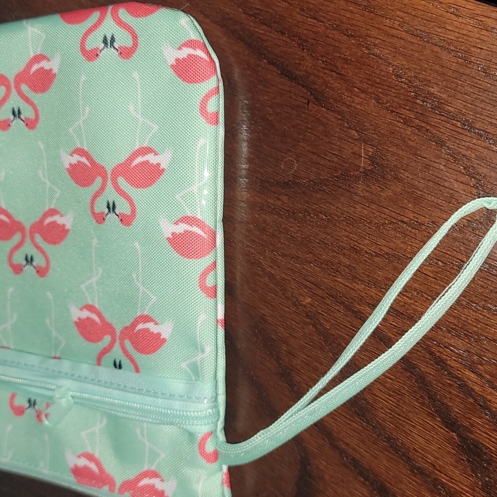 Large wristlet - Picture 5 of 5